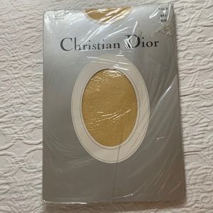 VINTAGE PANTYHOSE CHRISTIAN DIOR GOLD SHIMMER SZ 3 SANDALFOOT (NEW IN PACKAGE)
